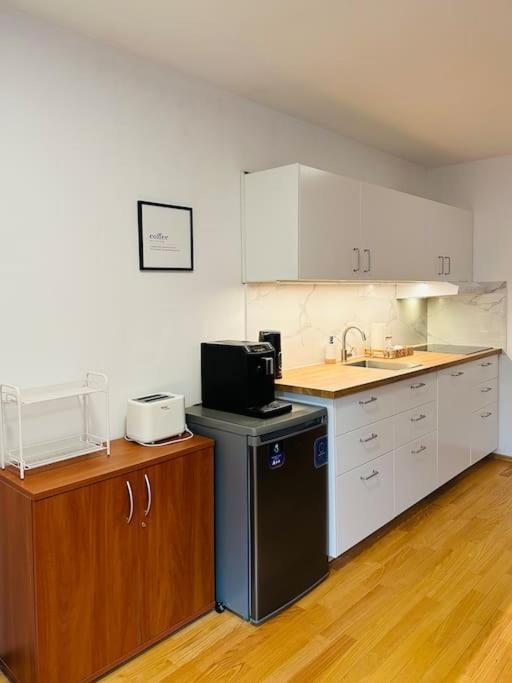 Family-Friendly Prague 5 Stay Εξωτερικό φωτογραφία
