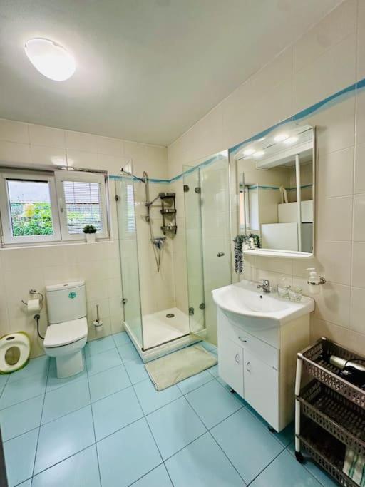 Family-Friendly Prague 5 Stay Εξωτερικό φωτογραφία