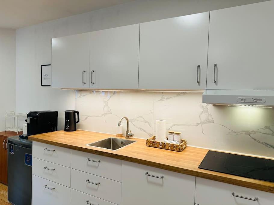 Family-Friendly Prague 5 Stay Εξωτερικό φωτογραφία