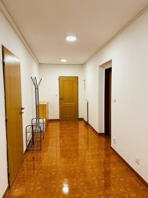 Family-Friendly Prague 5 Stay Εξωτερικό φωτογραφία